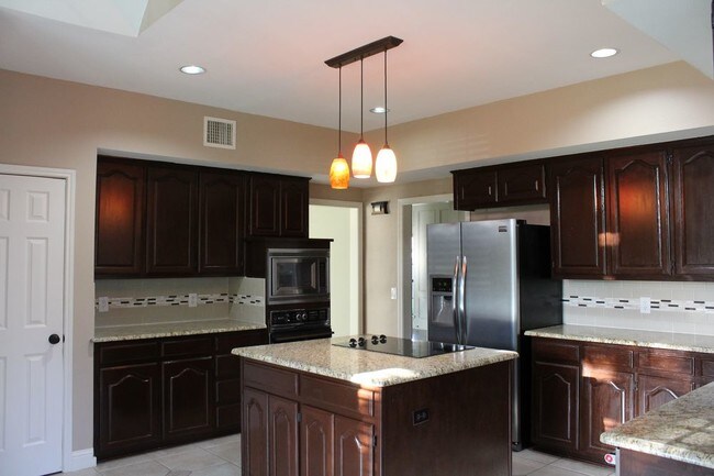 Building Photo - 2608 Fox Creek Drive