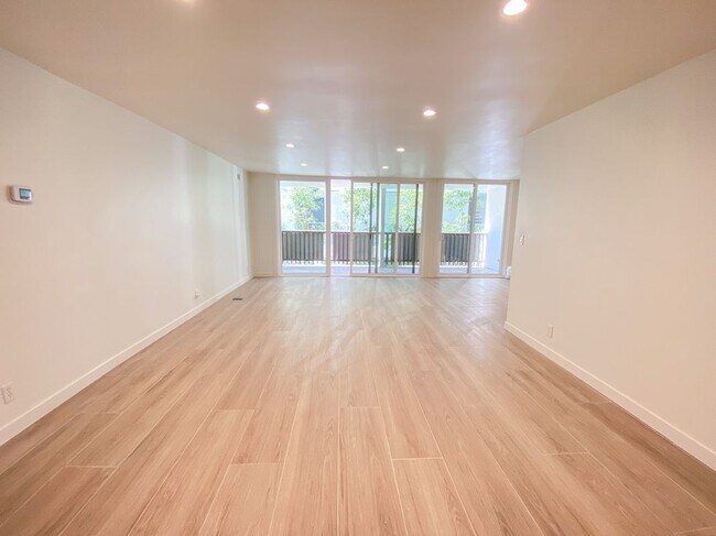 Foto del edificio - 848 Kings Rd