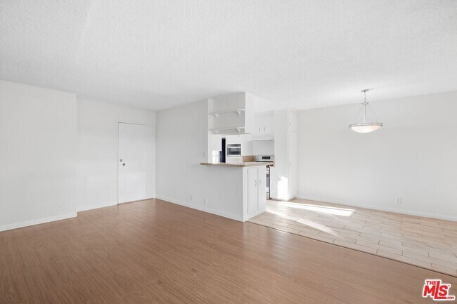 Foto del edificio - 739 Croft Ave
