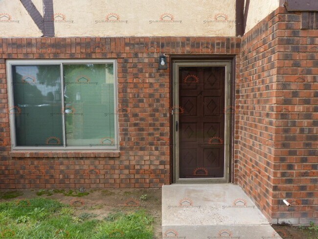 Building Photo - Nice condo in Colonial Park!