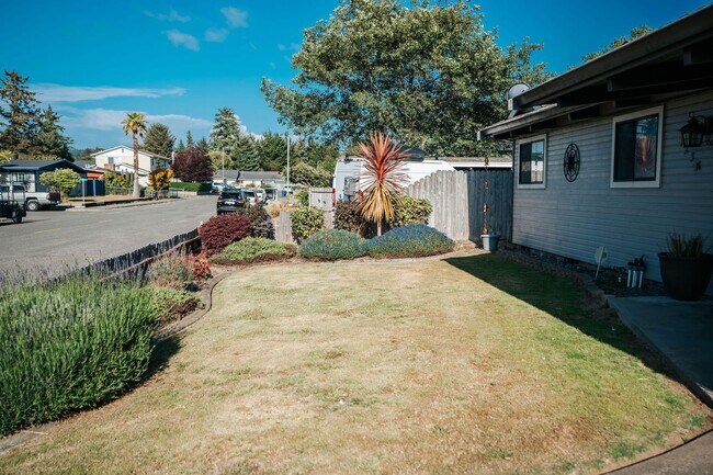 Foto del edificio - Single Family Home in Mckinleyville!