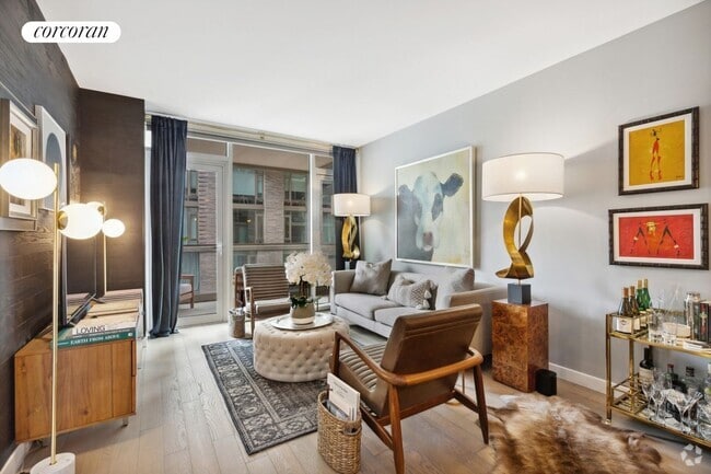 Building Photo - 505 W 43rd St