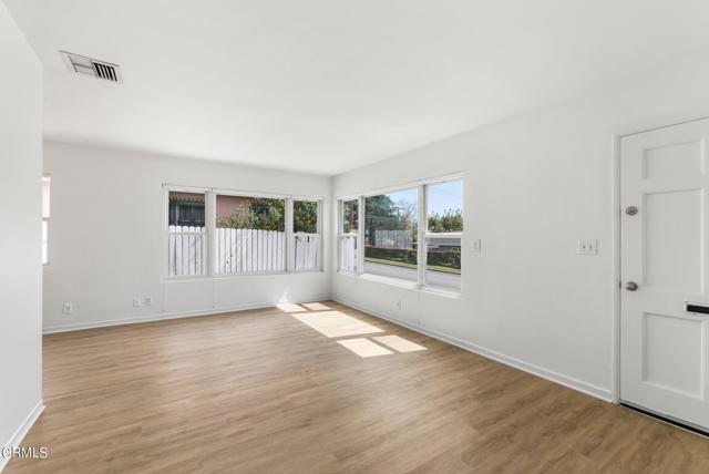 Building Photo - 321 E Poppyfields Dr