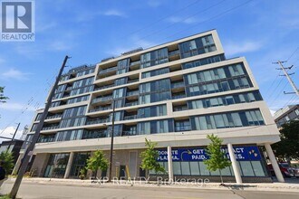 Building Photo - 859 The Queensway