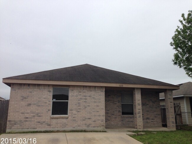 Sky Harbor 3 Bdrm 1 Bath Home - Sky Harbor 3 Bdrm 1 Bath Home