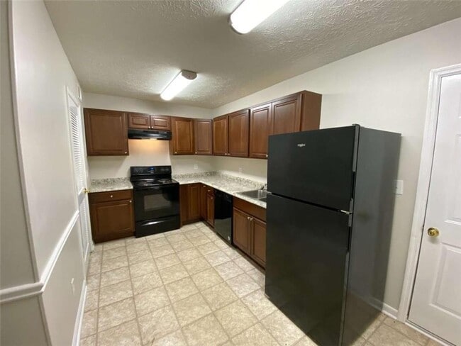 Building Photo - 379 Mimosa Dr