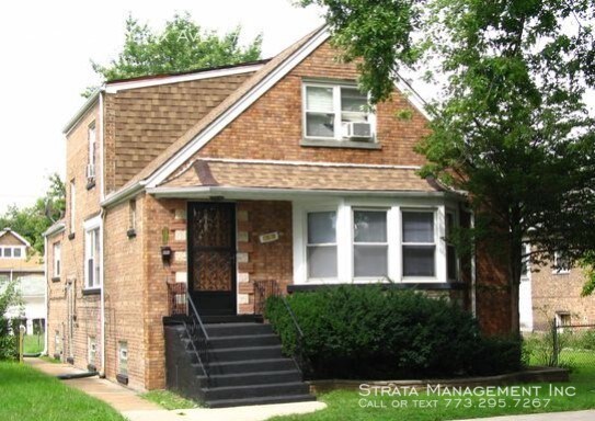 Building Photo - 9150 S Colfax Ave 2 - $900/mo (2br/1b)