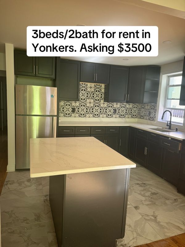 Building Photo - 39 Spruce St