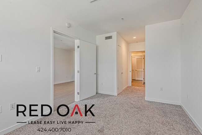 Foto del edificio - 11405 Chandler Blvd