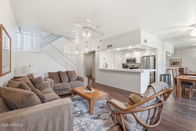 Foto del edificio - 9705 E Mountain View Rd