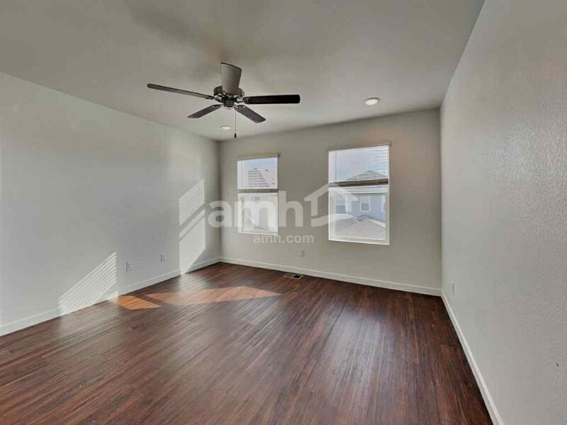 Foto principal - 23524 E 2nd Pl
