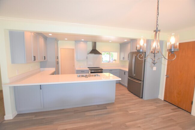 Foto del edificio - Beautiful 1,396 square foot home situated ...