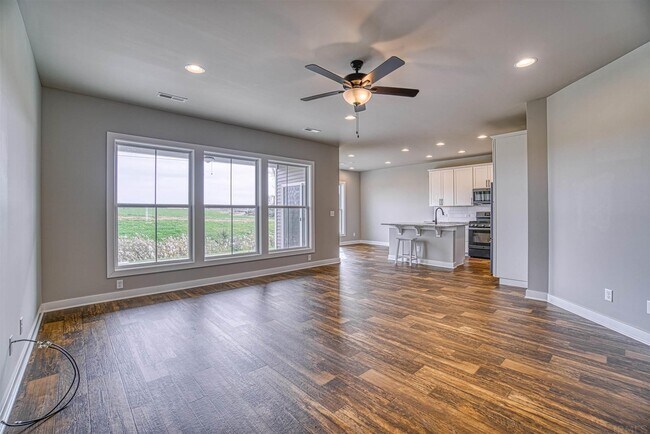 Building Photo - 5523 Baywater Dr