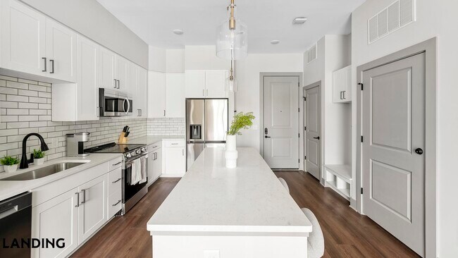Building Photo - 1310 Hillside Ave