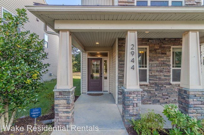 Foto del edificio - 2944 Landing Falls Ln