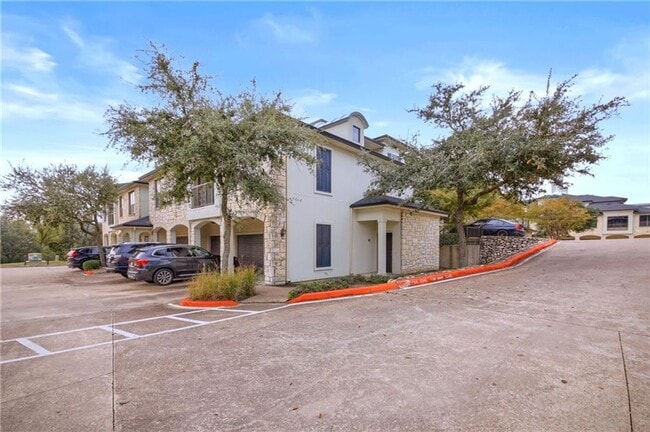 Building Photo - 7701 Rialto Blvd