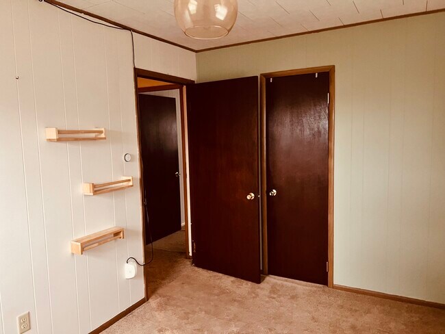 Foto del edificio - 202 Hartland Ave