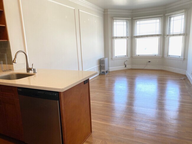 Building Photo - 1345 Clement St