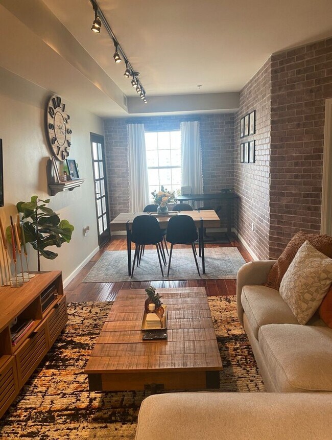 Foto del edificio - Charming 1BR Condo in Denver