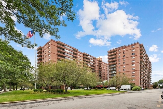 Building Photo - 3920 Mystic Valley Pky