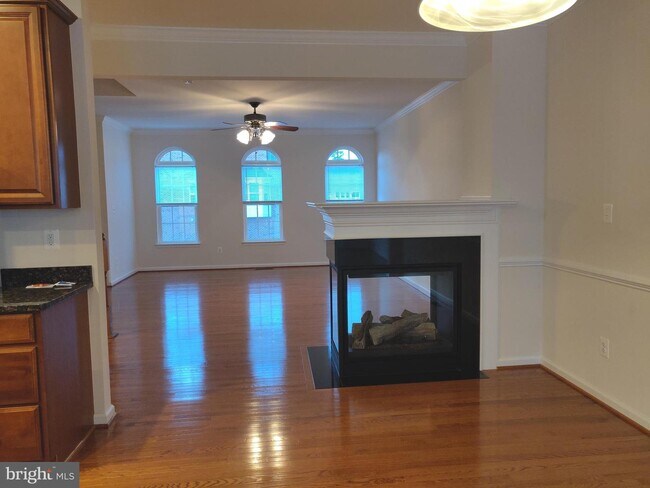 Building Photo - 42152 Sandown Park Terrace