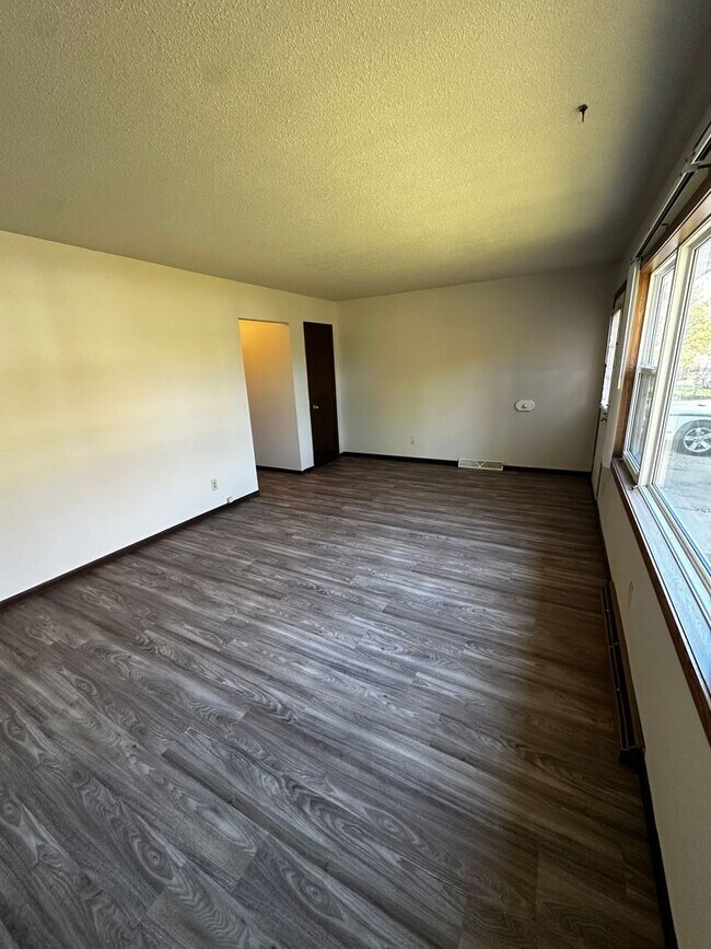 Foto del edificio - 2820-2822 Beverly Hills Dr