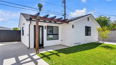 Building Photo - 318 N Catalina St