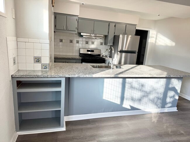 Foto del edificio - 2840 Belden St