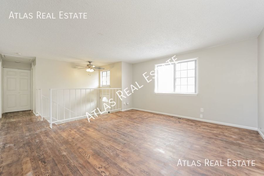 Primary Photo - 2 WEEKS FREE RENT IF MOVED IN BY 8/31!  Br...