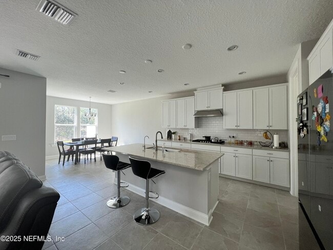 Building Photo - 11344 Newtonian Blvd