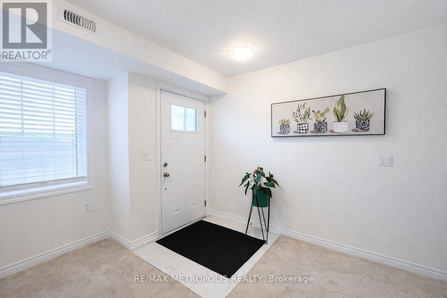 Building Photo - 50 Maple Ave