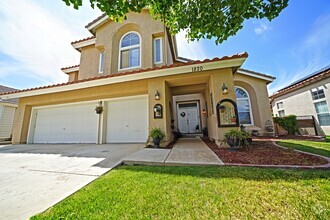 Building Photo - 1820 Dawnridge Ct