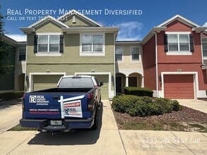 Building Photo - 4135 SW 51st Cir
