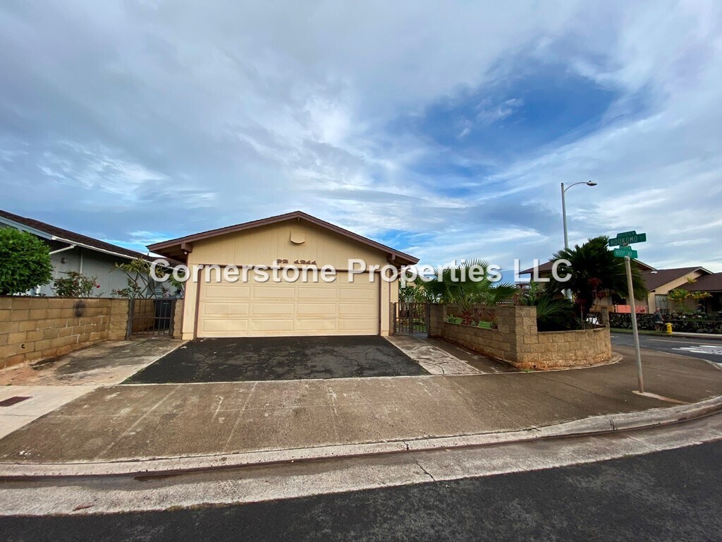 9212111211 Hookeha St, Kapolei, HI 96707 House for Rent in Kapolei