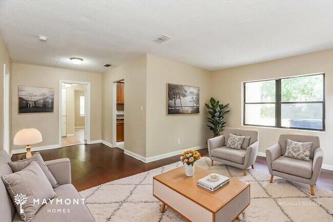 Foto del edificio - 5453 Oak Forest Dr