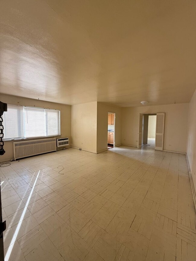 Building Photo - 5700 Fifth Ave
