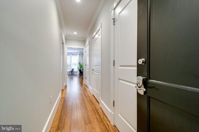 Foto del edificio - 910 Powhatan St