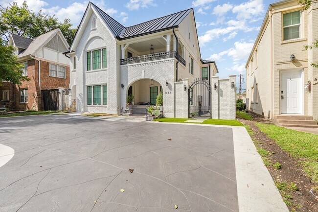 Foto del edificio - 4148 Normandy Ave