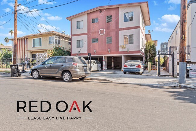 Foto del edificio - 436 Normandie Pl