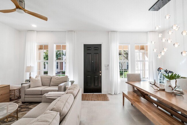 Foto del edificio - 8339 NW 7th Ct