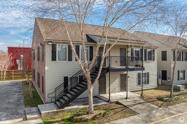 Foto del edificio - Guidry Row Apartment Homes