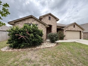 Building Photo - 646 Ridge Lawn Dr