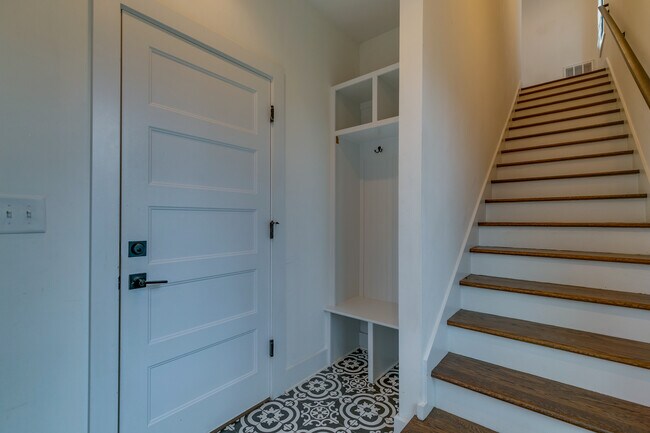 Foto del edificio - 72B Maury St