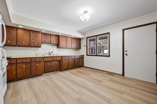 Foto del edificio - 221 N 1st St