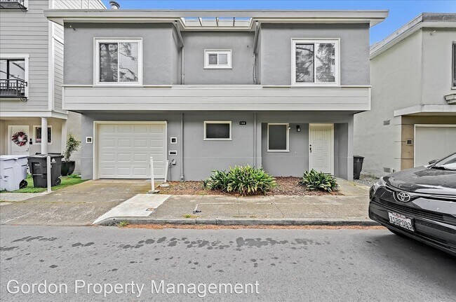Building Photo - 3 br, 2 bath House - 182 Midcrest Way