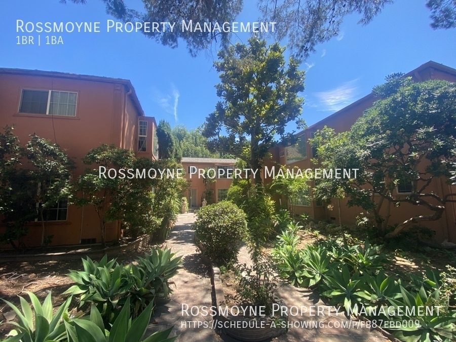 Primary Photo - 1722 Laurel Canyon Blvd