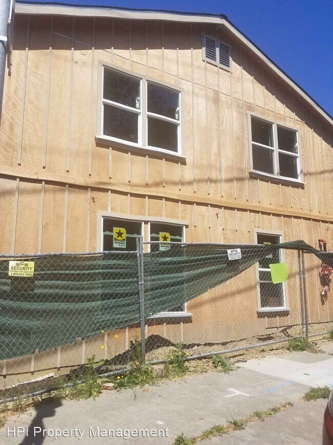 Building Photo - 2 br, 1 bath House - 9999 Main St.
