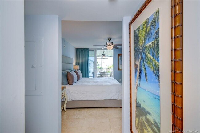 Building Photo - 8302 Marina Villa Dr