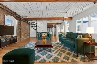 Building Photo - 85 South St