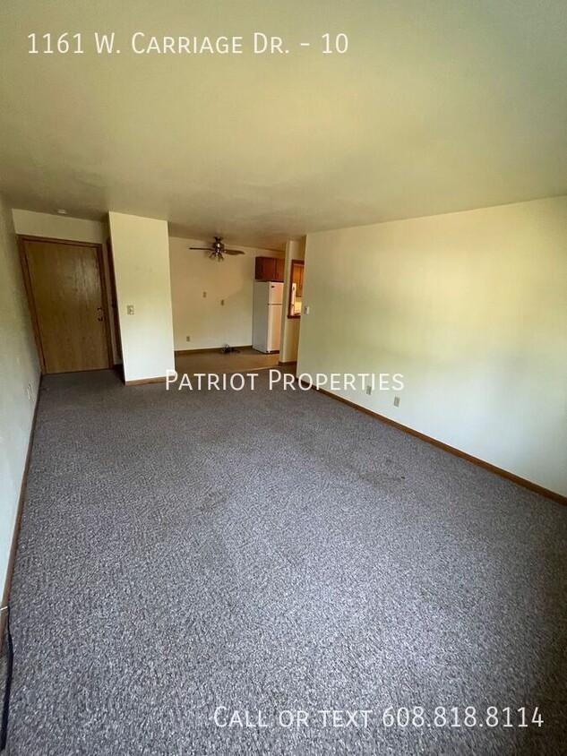 Foto principal - 1 bedroom/ 1 bath apartment in Whitewater, WI